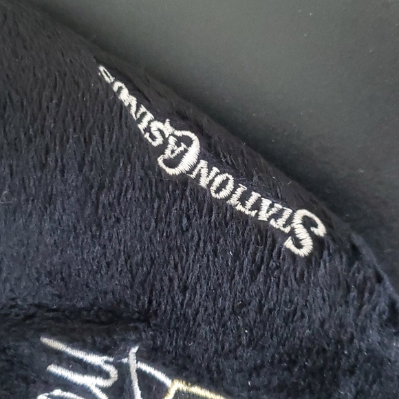 Vegas Golden knights slipper & socks (set of 2) - Picture 5 of 7